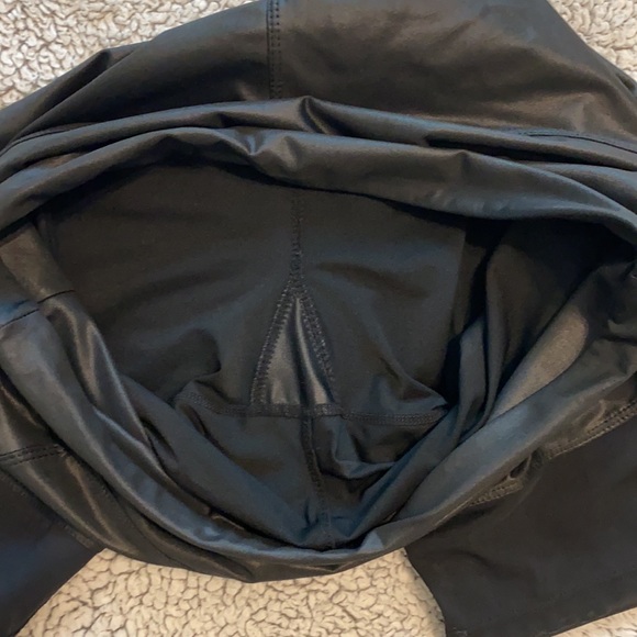 Nylora | Black Mesh Panel ‘Cypher’ Bike Short - Picture 6 of 7